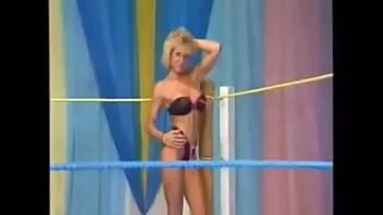 Abspielen Weiblicher Wrestling Shelly der Burbank-Bomber