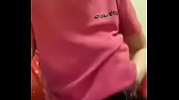 Reproduzir Adolescente com ameporn brincando com os peitos