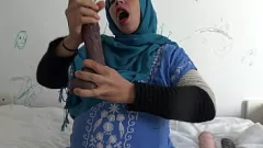 play ডার্টি তুর্কি মিলফের লন্ডন হোটেল টেকওভার