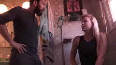 play Întâlnire în baie aburoasă: cuplu amator dur cu orgasme reale