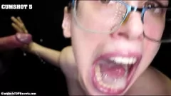 play Gloryhole Cumshot Sobrecarga: Jackie Swallows Big White Dick