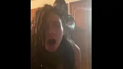 play Tato Dreadhead Babe didominasi di dapur