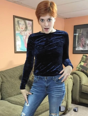 Порнозвезда Ava Little